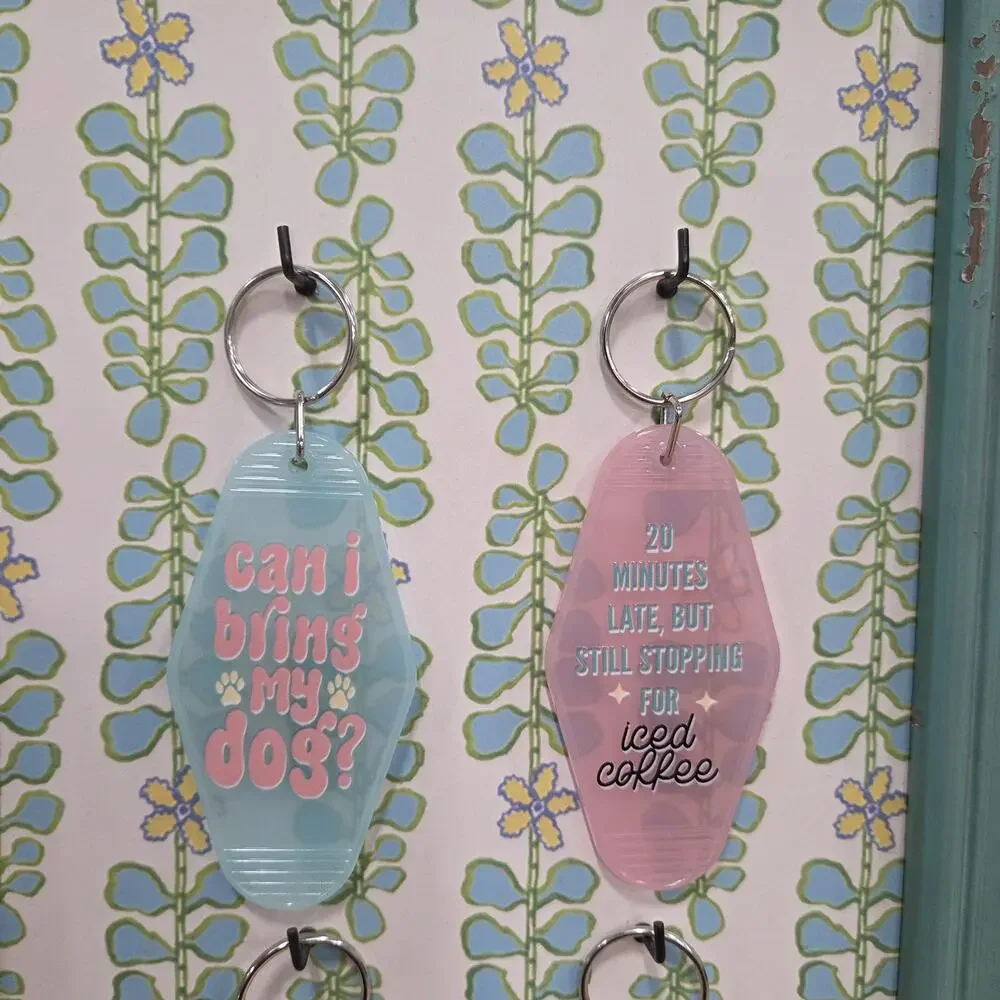 Custom Motel Keychains Car Accessories Customizable Gift Travel Summer Road Trip